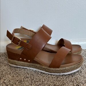 Maui Island Brown Wedge Sandals with gold detailing